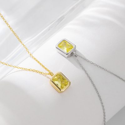 Sun Kissed Pendant Neckless