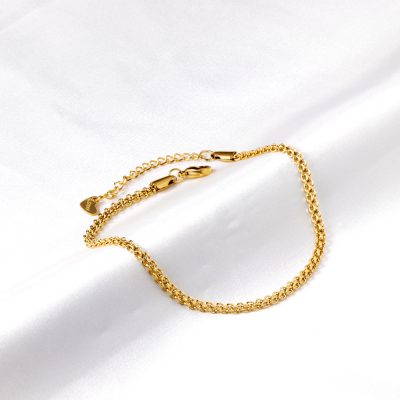 Celeste Twist – 18K Gold Plated Chain Anklet
