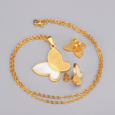 Golden Flutter Charm Necklace